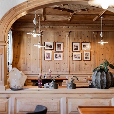 Kristallhotel Corona-Krone San Vigilio Di Marebbe Bagian luar foto
