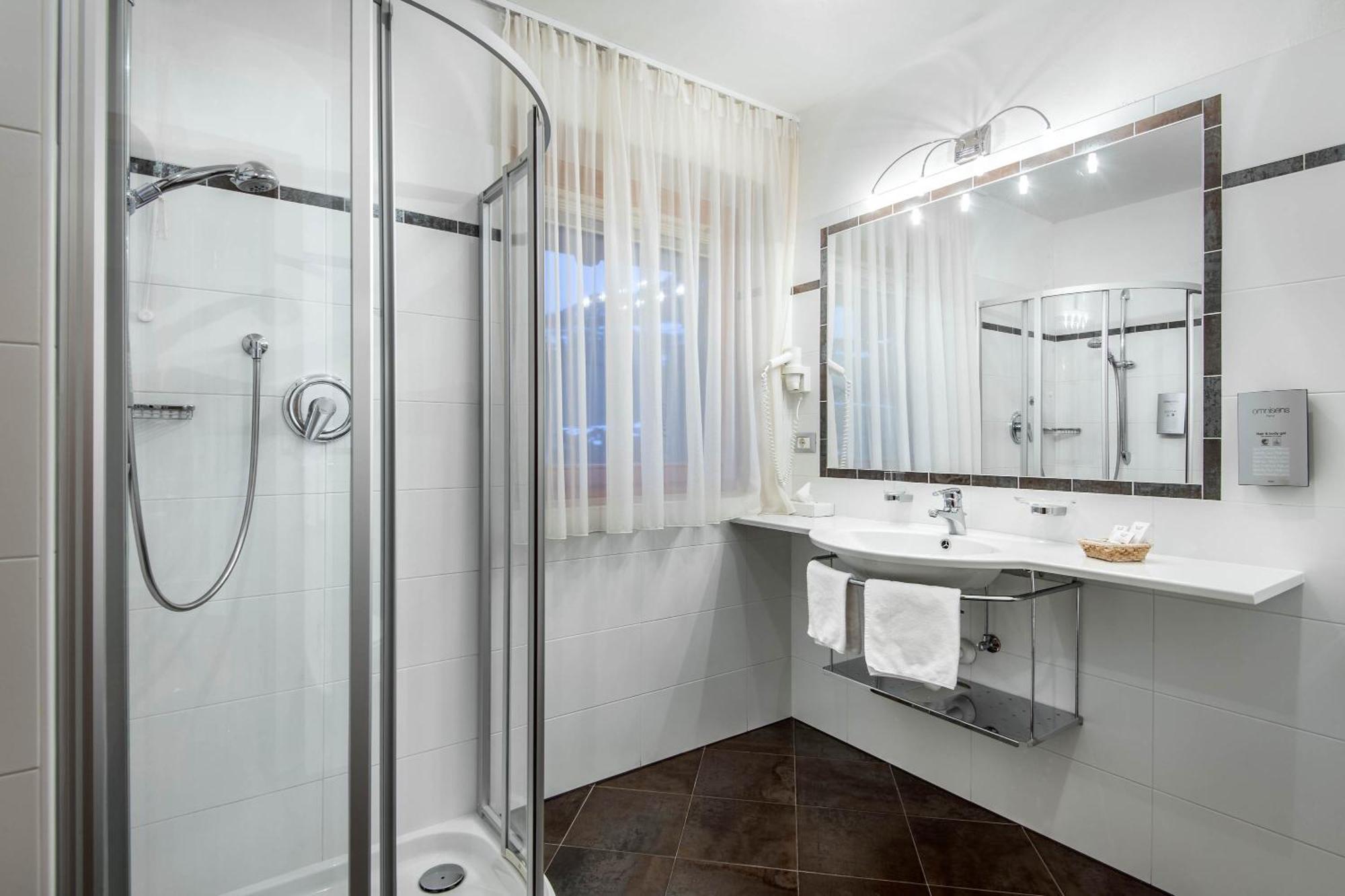 Kristallhotel Corona-Krone San Vigilio Di Marebbe Bagian luar foto