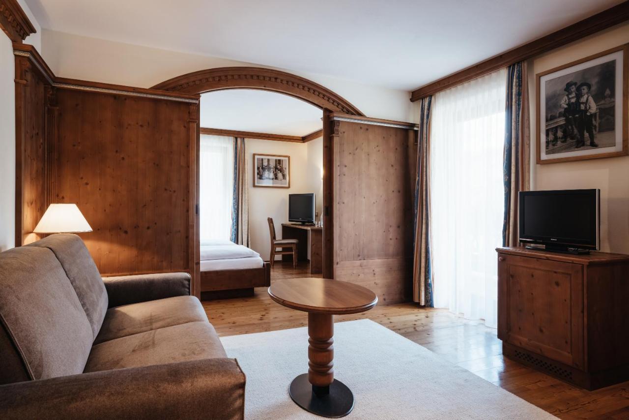 Kristallhotel Corona-Krone San Vigilio Di Marebbe Bagian luar foto