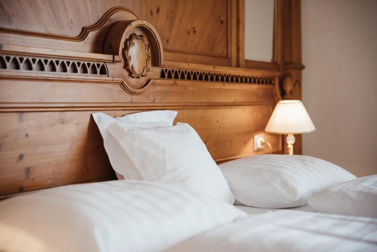 Kristallhotel Corona-Krone San Vigilio Di Marebbe Bagian luar foto
