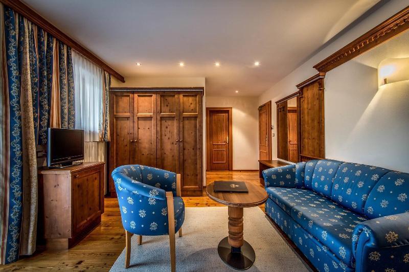 Kristallhotel Corona-Krone San Vigilio Di Marebbe Bagian luar foto