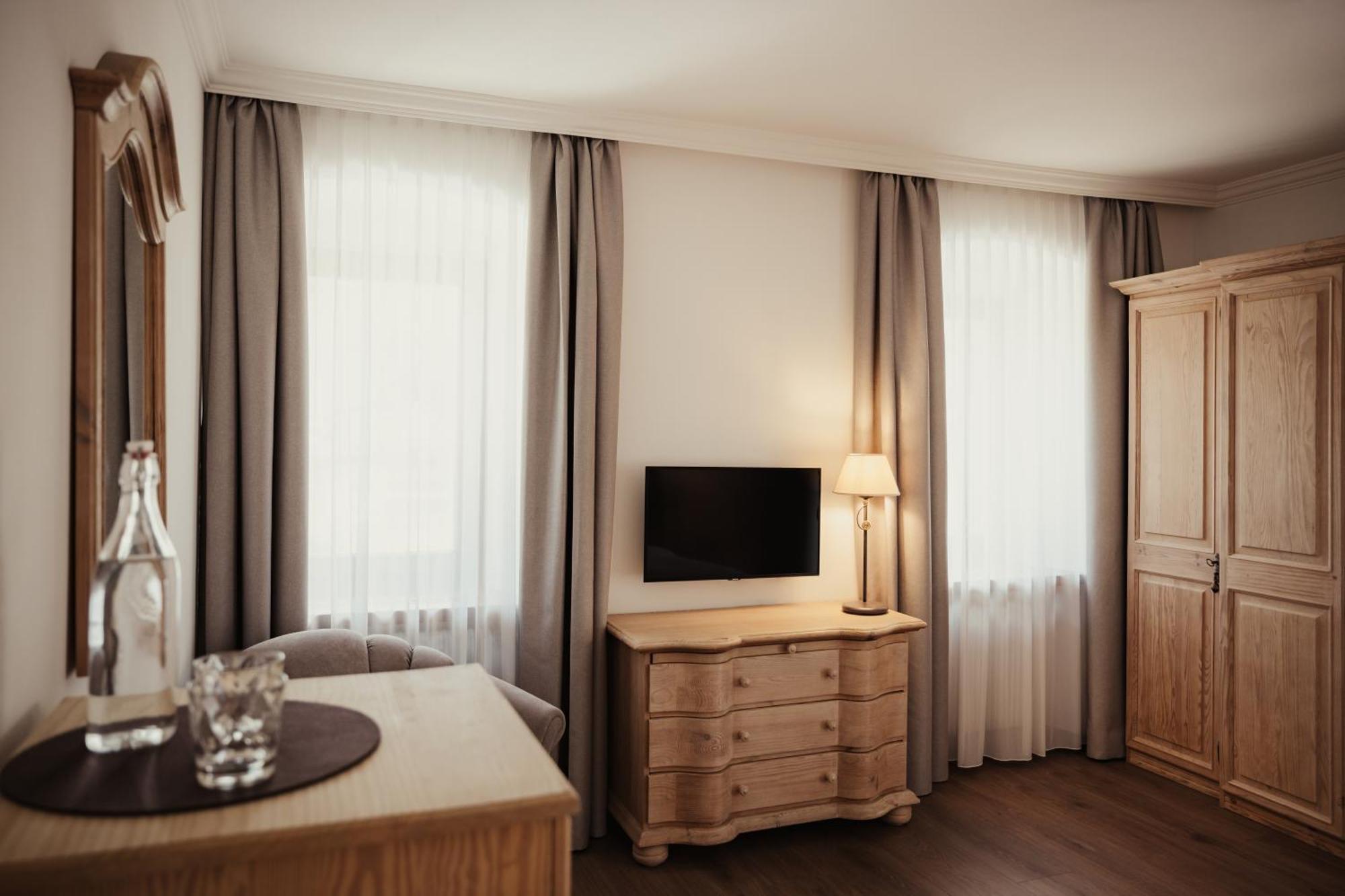 Kristallhotel Corona-Krone San Vigilio Di Marebbe Bagian luar foto