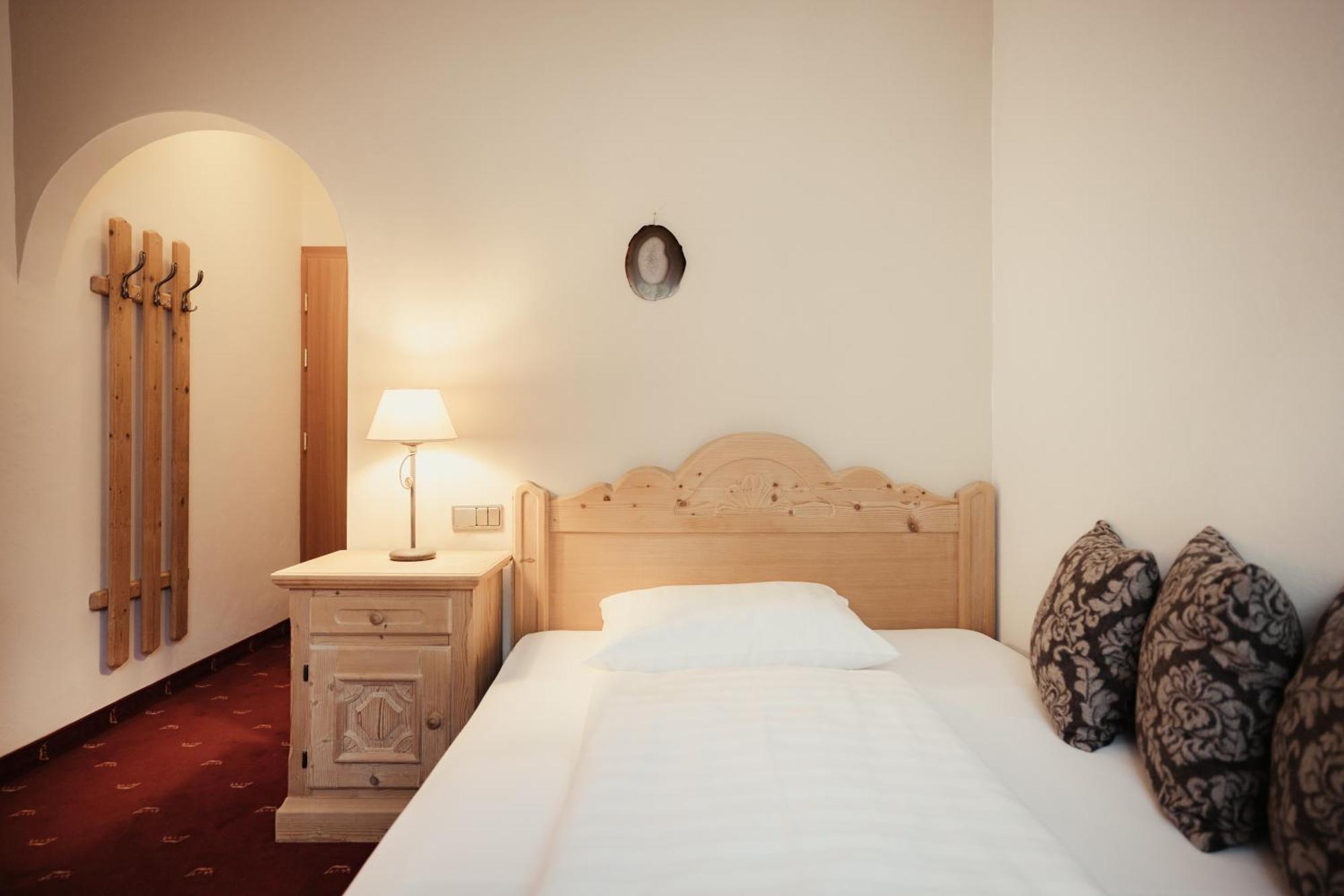 Kristallhotel Corona-Krone San Vigilio Di Marebbe Bagian luar foto