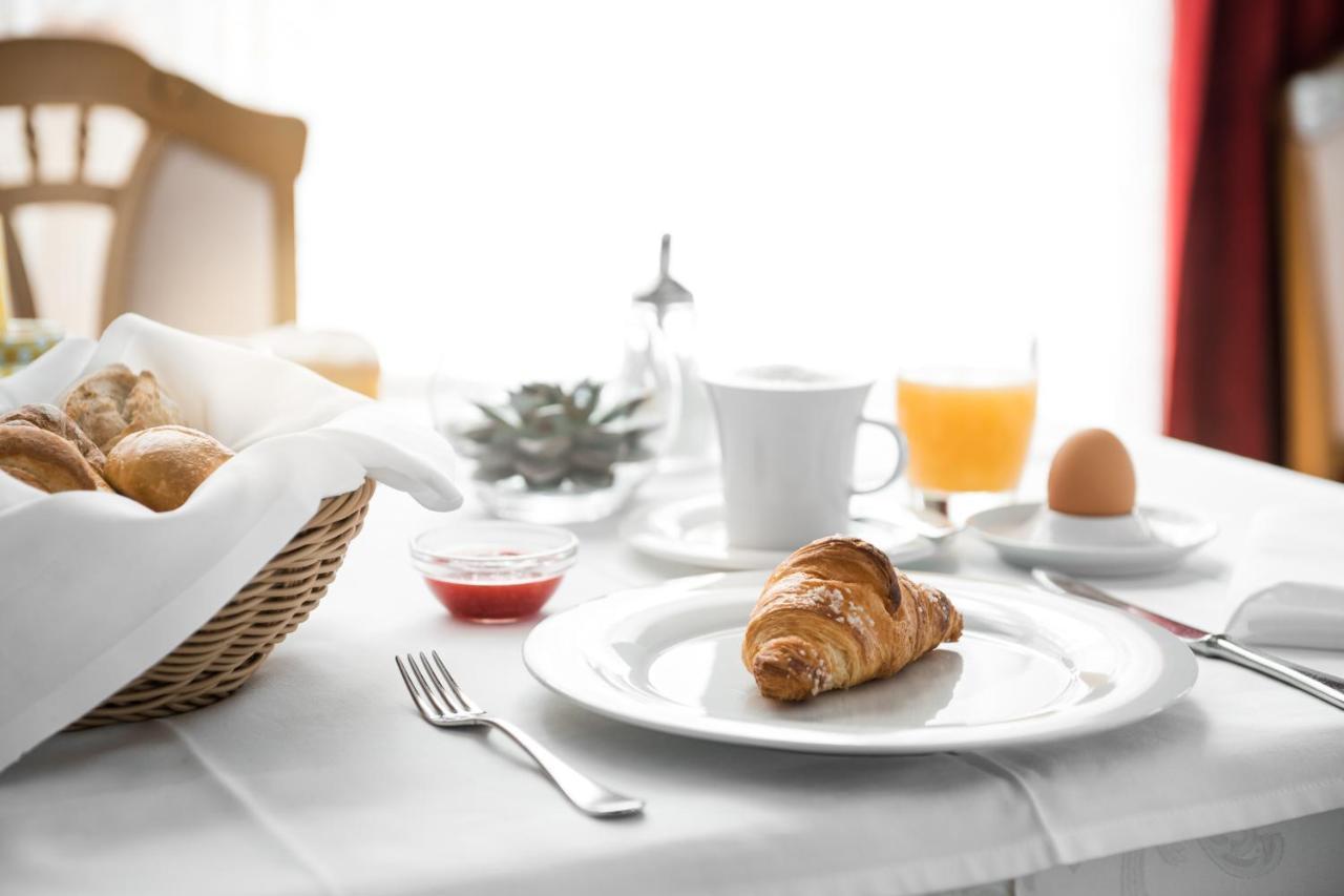 Kristallhotel Corona-Krone San Vigilio Di Marebbe Bagian luar foto
